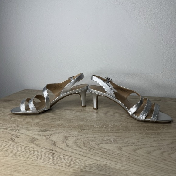 Naturalizer Taimi Silver Glitter Strappy Sandal Heels Womens Size 8.5 M - Picture 3 of 12